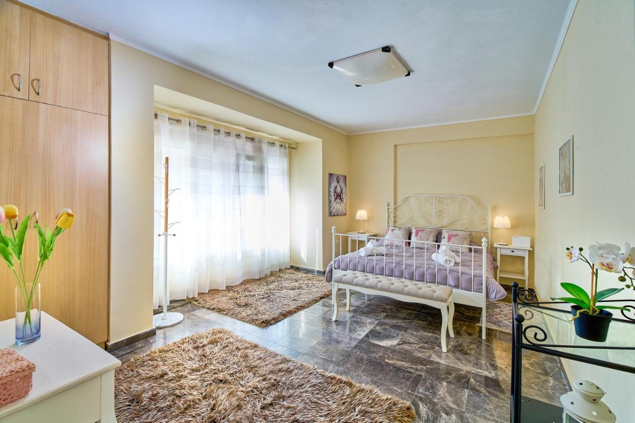 Spyridon Apartment In Chania La Canea Exterior foto